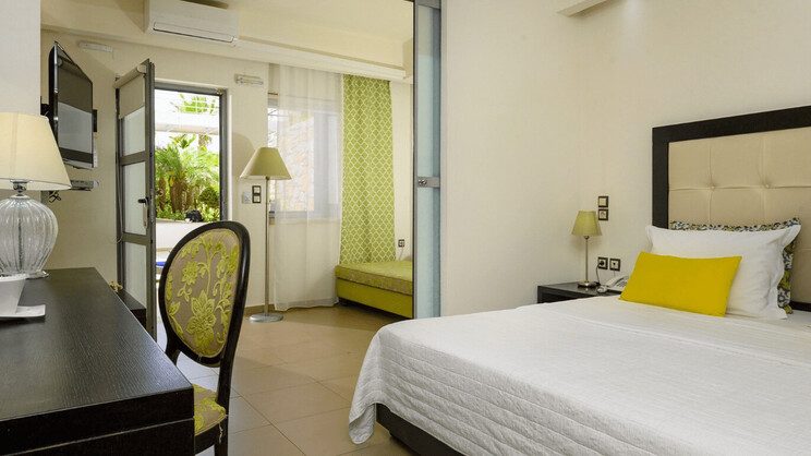 Angela Suites Boutique Hotel